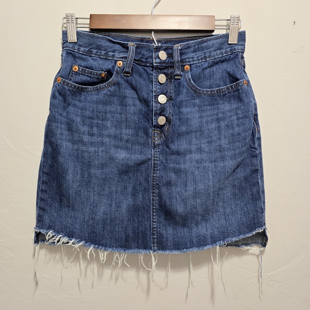 GAP Denim Mini Skirt Womens Size 25 Blue Button Fly Raw Hem‎ 100% Cotton